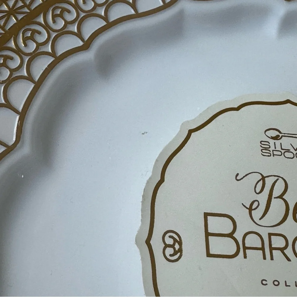 Belle Baroque elegant belle